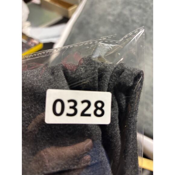 Riot Fest 15 Chicago 2019 Black Small Full Zip Hoodie - Picture 6 of 6